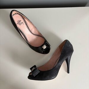Y2K Sanrio Hello Kitty Black Glitter Peep-Toe Heels with Bow